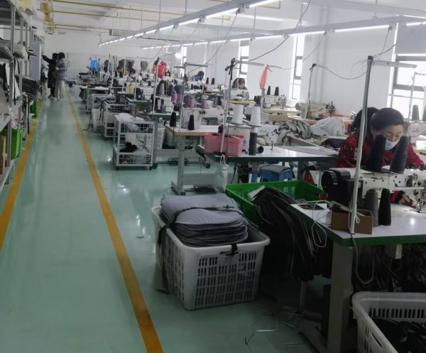 The stroller factory in China produces the fabric.